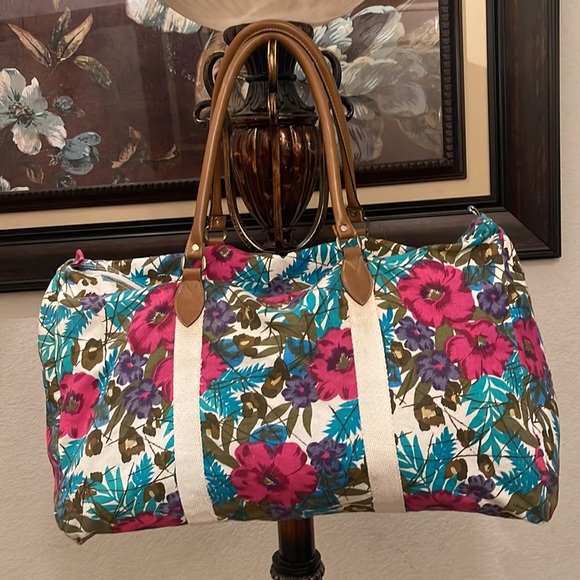 Gitano please check all picture of condition - Picture 10 of 16